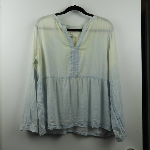 Loft The Softened Shirt in Large - Picture 2 of 5